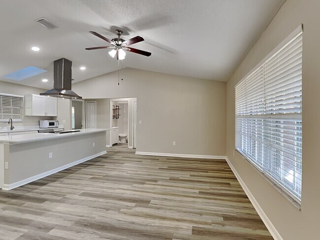 Foto del edificio - 150 Eldorado Dr