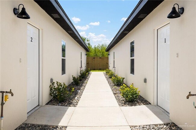Foto del edificio - 4601 Larkspur Ave
