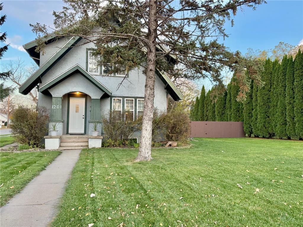 Foto principal - 1201 6th St SW