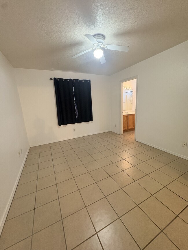 Foto del edificio - 8308 Vista Clara Ln SW