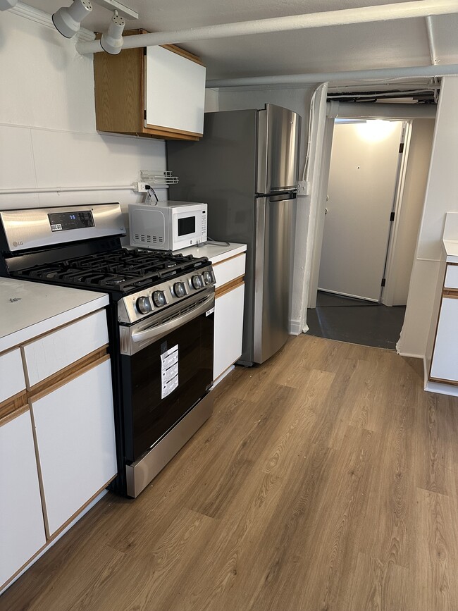 All New Appliances - 1013 Florence Ave