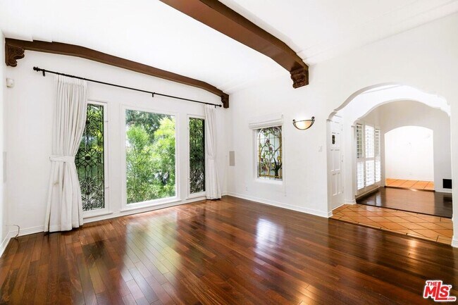 Building Photo - 8283 4th St