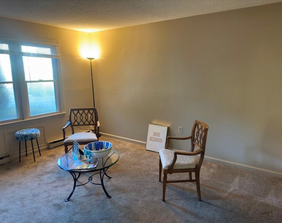 537 Boswell Ave Living Room - 537 Boswell Ave