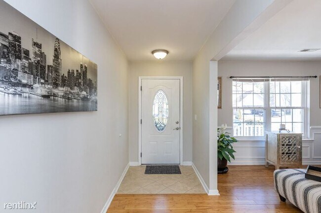 Foto del edificio - 4 br, 2.5 bath House - 5109 Marathon Lane