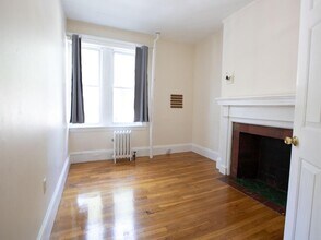 Building Photo - 62 Egmont St