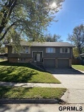 Building Photo - 809 Matthies Dr
