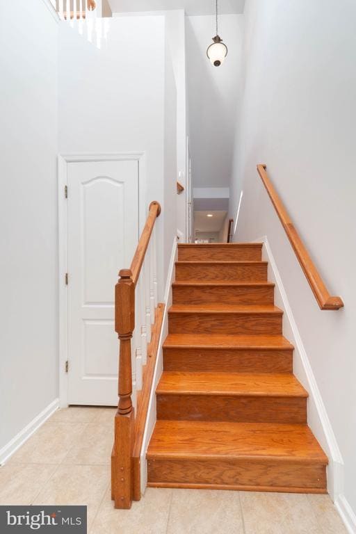 Building Photo - 4631 Carisbrooke Ln