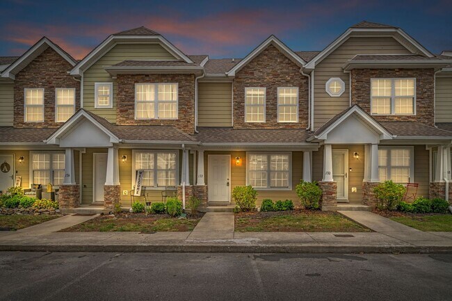 Foto del edificio - Awesome Goodlettsville Townhome in Conveni...