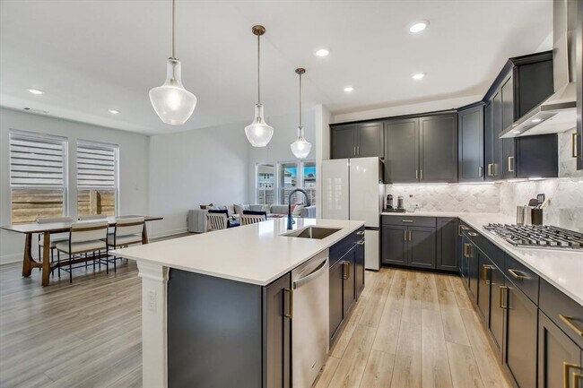 Foto del edificio - 217 Turnbuckle Bnd