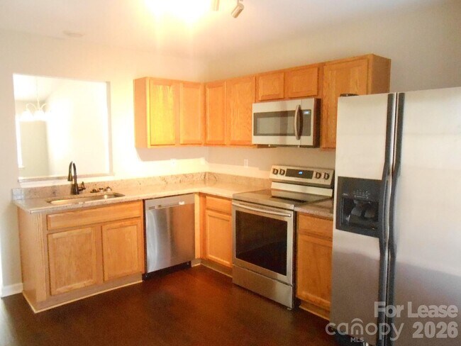 Foto del edificio - 5325 Harris Cove Dr