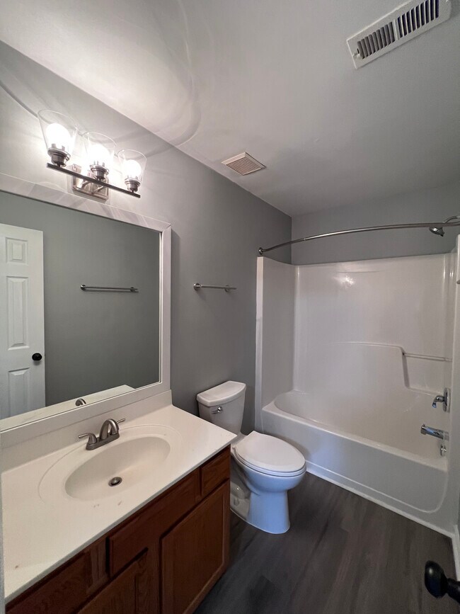 Foto del edificio - 1950 Trailwood Heights Ln