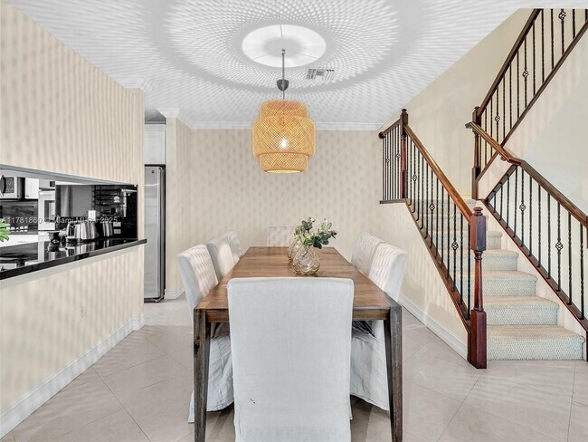 Foto del edificio - 2901 Hidden Harbour St