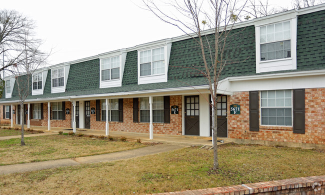 Carriage Hills - Fox Run Apartments