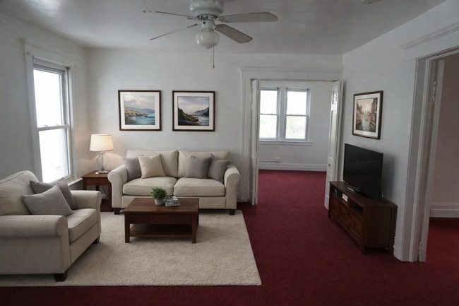 Building Photo - 2647 Edwin St