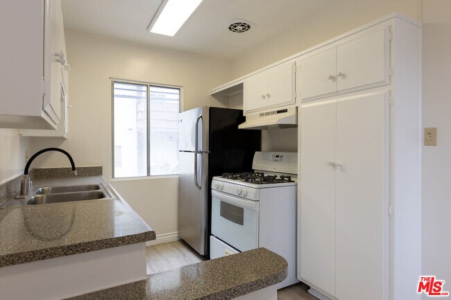 Foto del edificio - 1295 Federal Ave