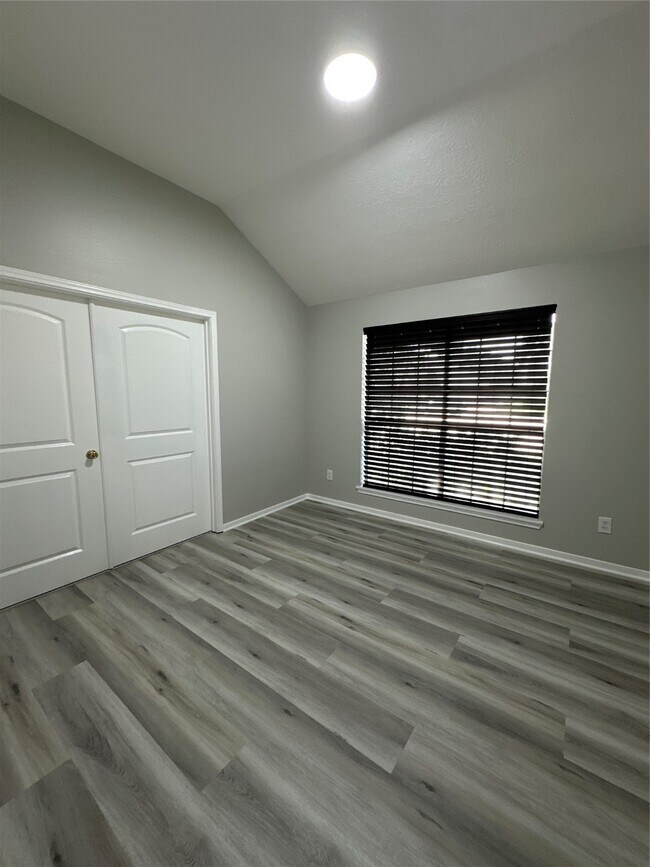 Building Photo - 11411 Oak Lake Vista Ct