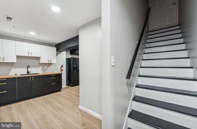 Foto del edificio - 7006 Friendship Rd