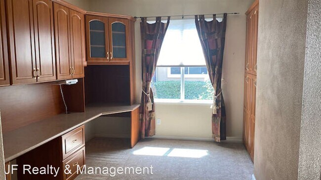 Foto del edificio - 2 br, 2.5 bath House - 1347 Mc Prince Ln
