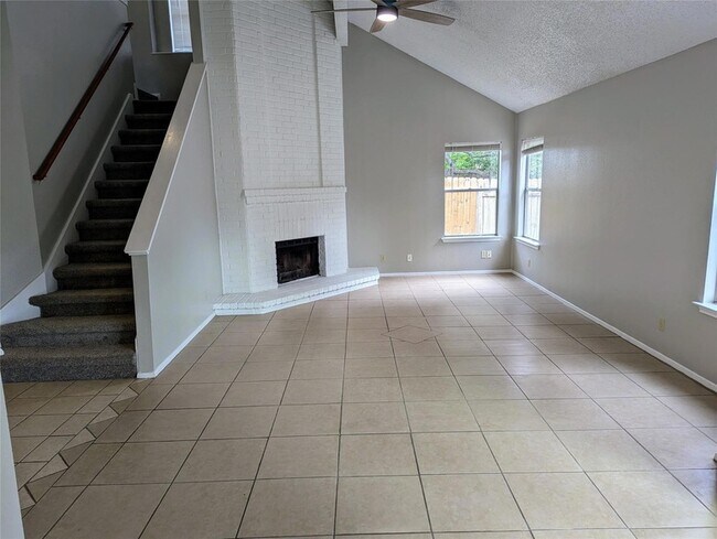 Building Photo - 1414 Dove Hill Dr