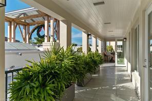 Foto del edificio - 370 12th Ave S