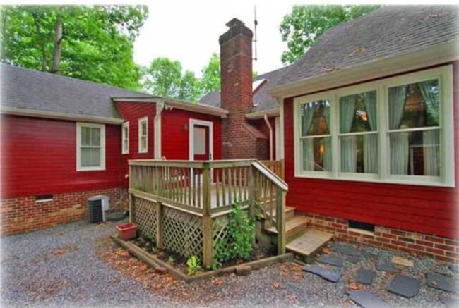 Building Photo - 12130 Mansfield Ter