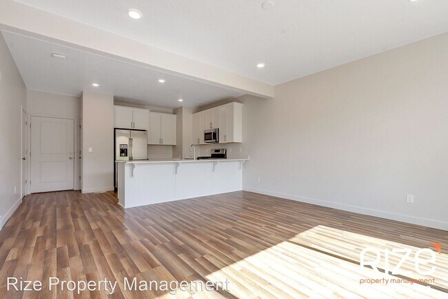 Foto del edificio - 3 br, 2 bath House - 969 W Tiffany Dale Way