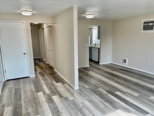 Foto del edificio - 225 E Westview Ave