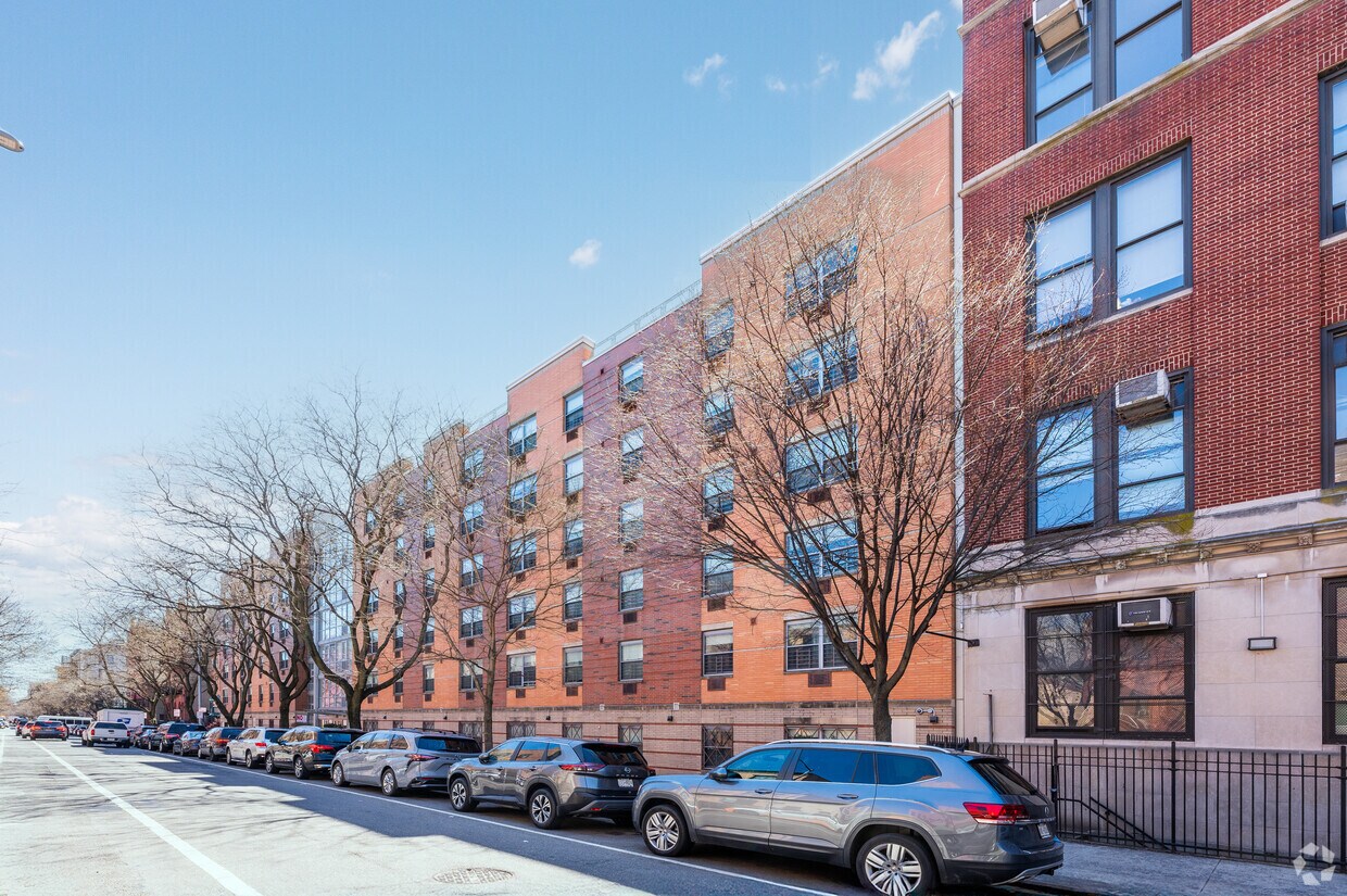 Foto del edificio - Dempsey Apartments