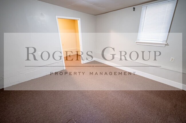 Foto del edificio - 378 Cedar Rock Ln