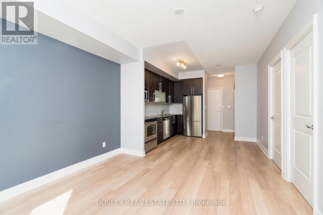 Building Photo - 16 Brookers Ln