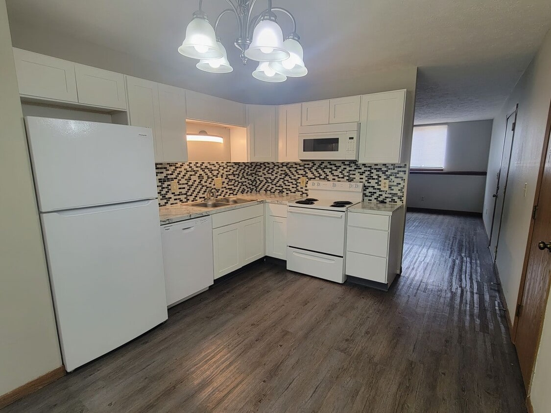 Foto del edificio - 3924 Kenowa Ave