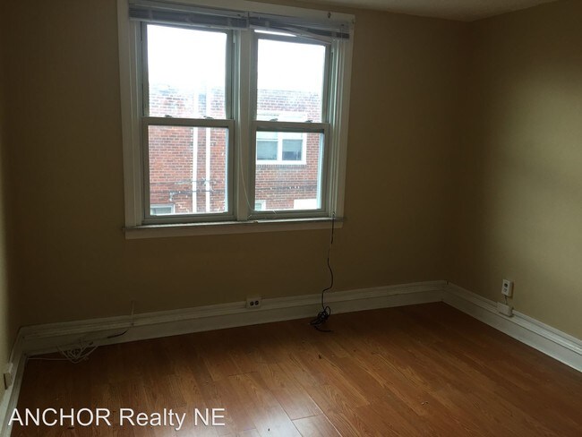 6632 Lynford St photo'