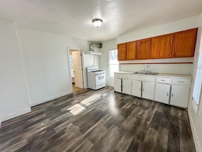 Foto del edificio - 748-750 Hogan SW