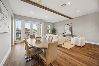 Building Photo - 3102 Eunice St