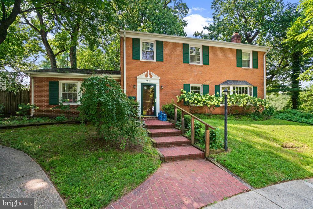 Primary Photo - 5801 Devonshire Dr