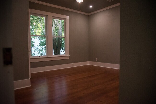 3rd Bedroom - 402 E Davilla St
