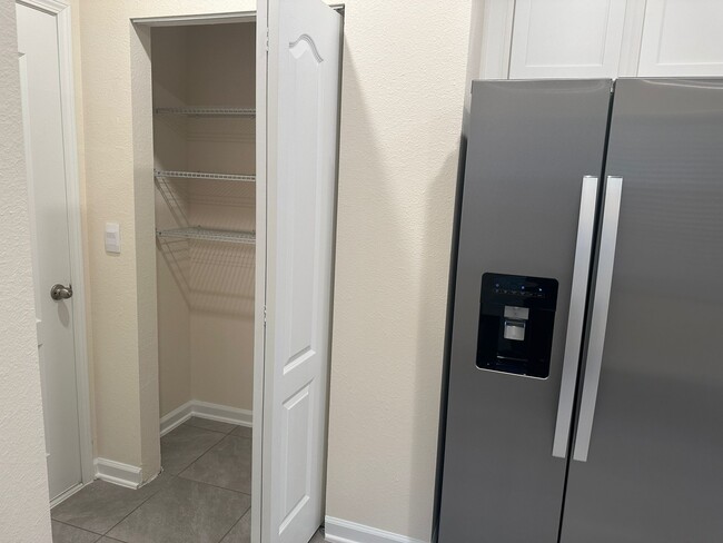 Building Photo - 70 Summer Daze Dr