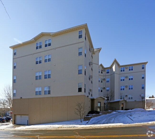 Foto del edificio - Village Place Apartments of Buffalo