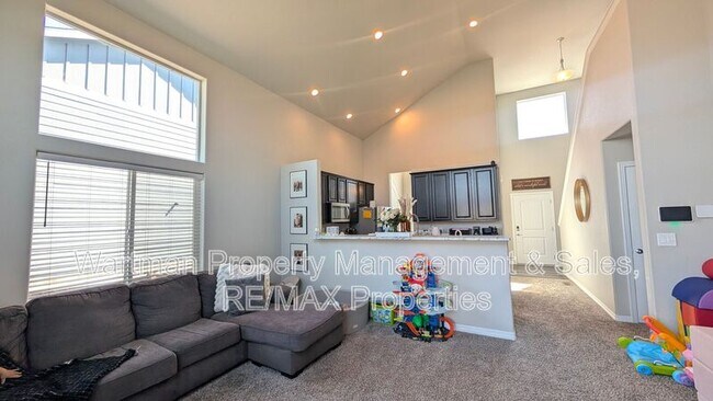 Foto del edificio - 6452 Vedder Dr