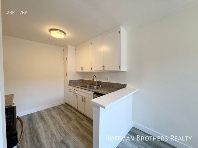 Building Photo - 8143 Langdon Ave