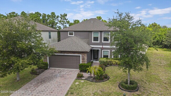 Building Photo - 553 Trymore Dr SE
