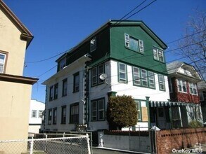 Building Photo - 24 Stanley St