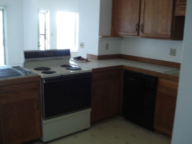 Foto del edificio - 744 Crown Point Dr