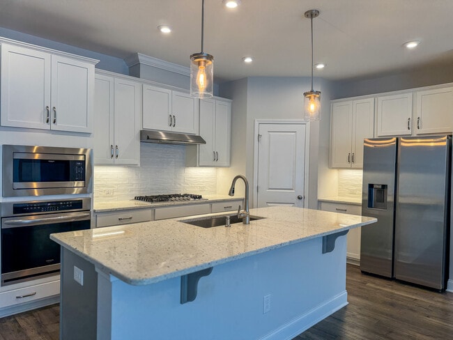 Building Photo - 2202 Rooster Spur Ct