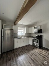 Building Photo - 747 Riverside Dr