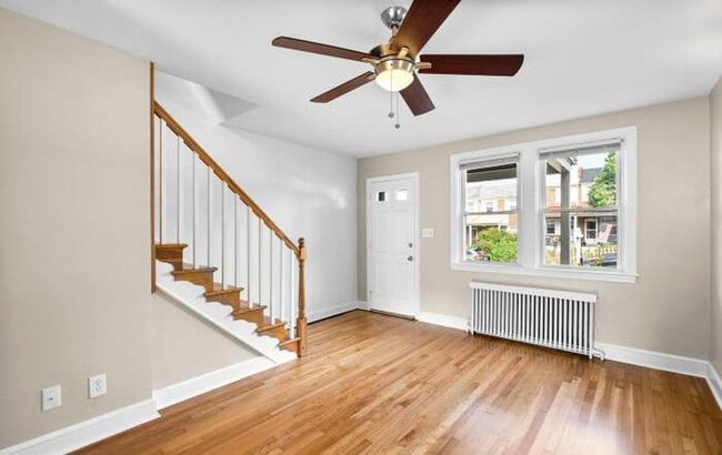 Building Photo - 1315 W 37th St