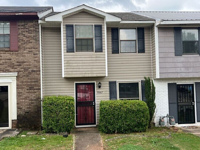 Foto del edificio - 5547 St James St