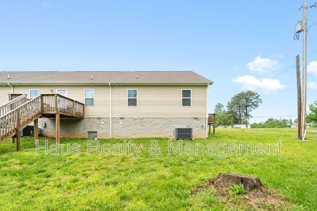 Foto del edificio - 1709 Evans Rd