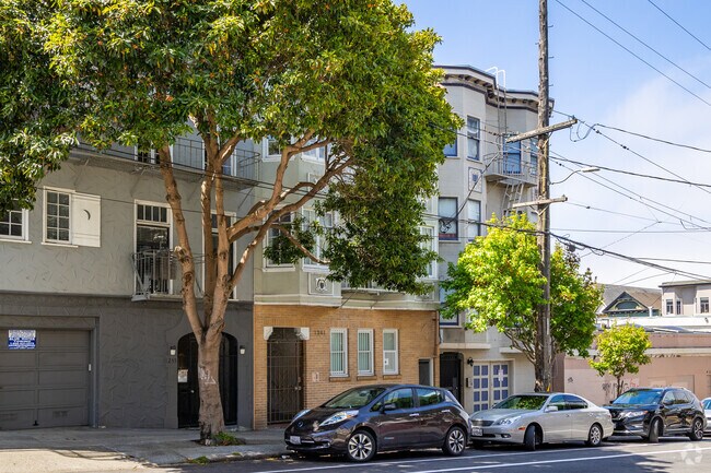 Alt. Afuera - 1261 Grove St