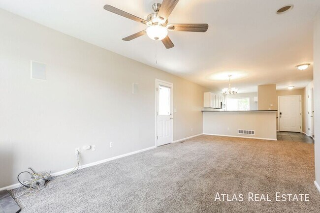 Foto del edificio - 19558 E 18th Ave